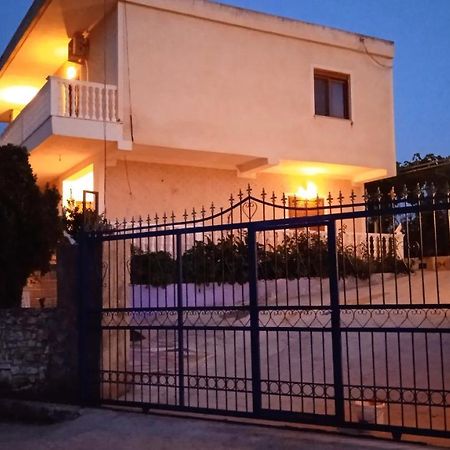 Arsen Apartments Saranda Extérieur photo